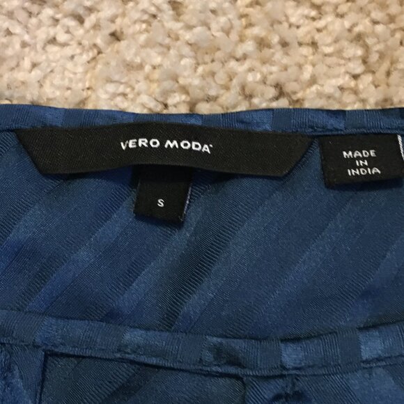 Retro 70sesque Diagonal Band Keyhole Wonda Blouse - Picture 9 of 16